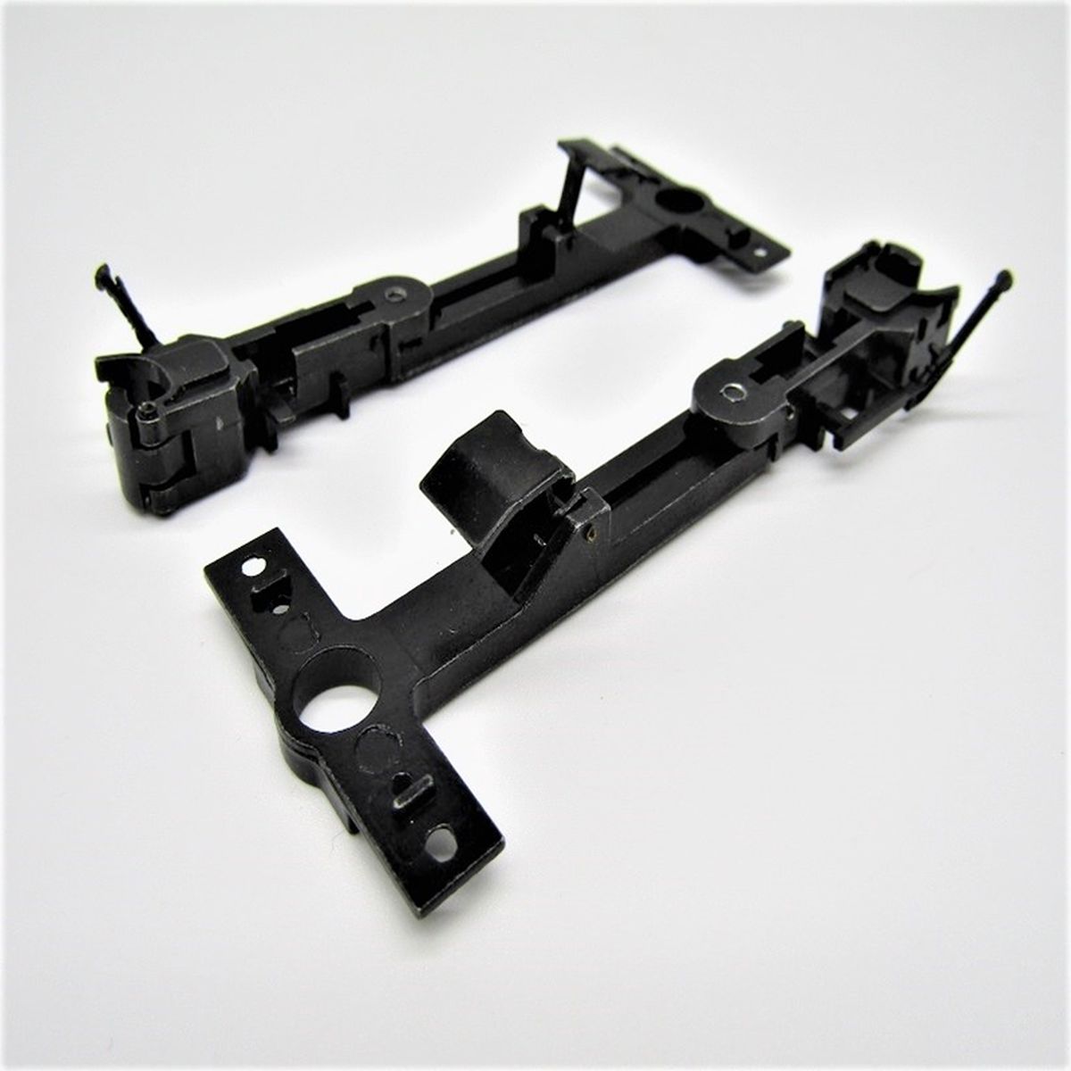 Atlas O O 3 Rail Long Length Coupler Shank Pair 1/48 - ATO66043