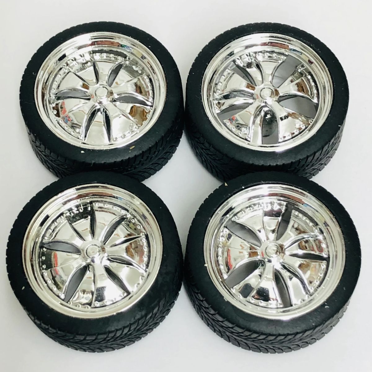 Pegasus Hobbies 23 ALBA'S CHROME SPINNERS 1/24 - PGH2367