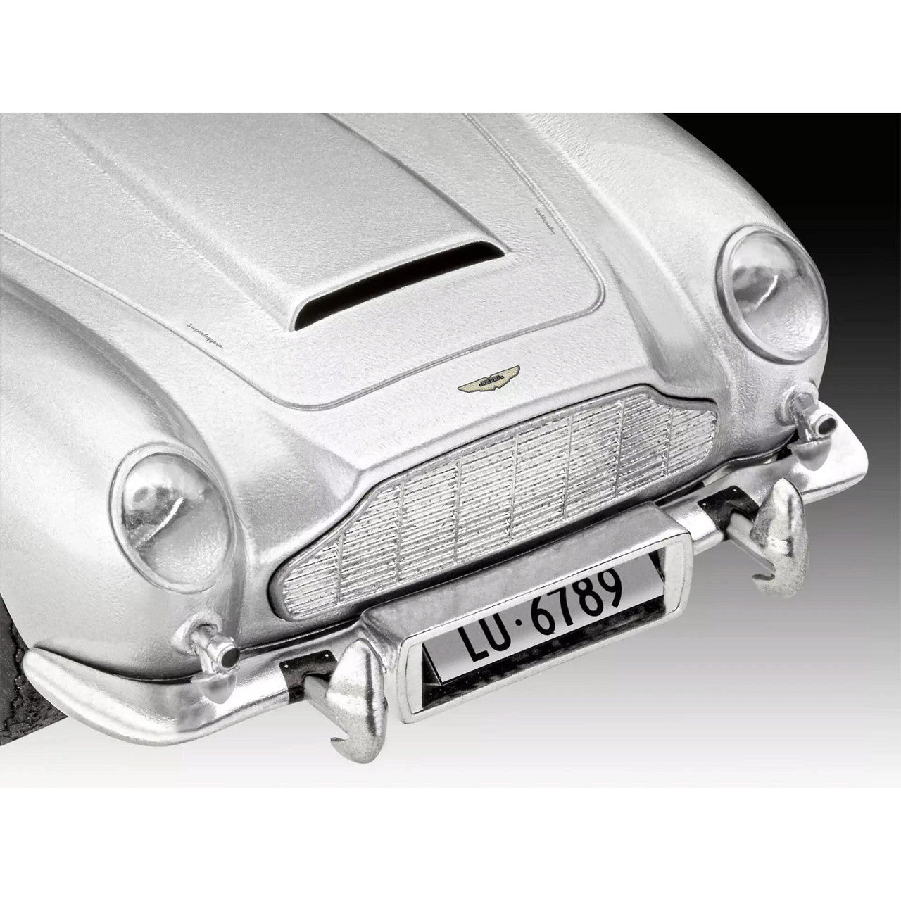 Revell Aston Martin DB5 James Bond Model Car Kit